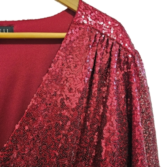 Eloquii cherry burgundy red sequins puff long sleeve v-neck midi wrap dress 20 - Picture 4 of 15